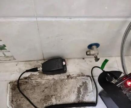 汶川屋顶漏水维修公司分享下卫生间漏水的危害及解决方法